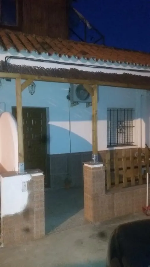 בית הארחה קדיז Hostal Garcia
